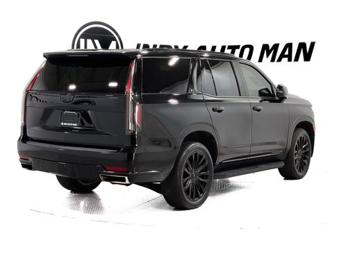 Used 2021 Cadillac Escalade Premium Luxury AWD/4WD image 4