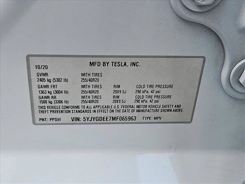 Used 2021 Tesla Model Y Long Range AWD/4WD image 24