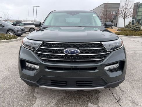 Used 2024 Ford Explorer XLT w/ Equipment Group 202A image 2