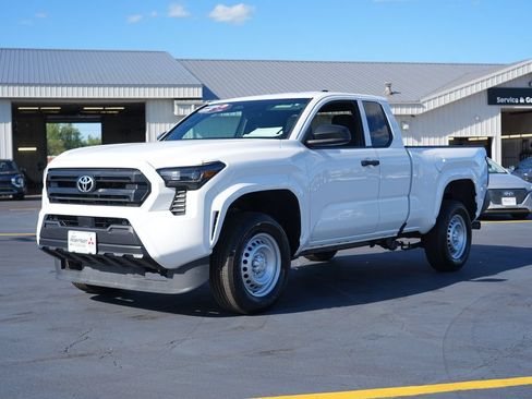 Used 2025 Toyota Tacoma SR RWD image 7