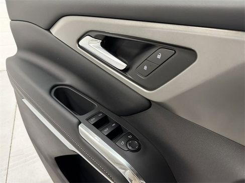 New 2026 Chevrolet Traverse LT w/ Sun and Wheel Package image 24