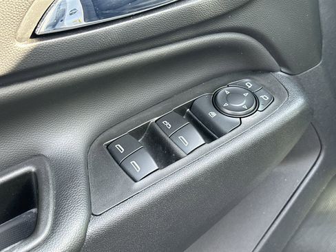 Used 2021 Chevrolet Equinox LT image 15