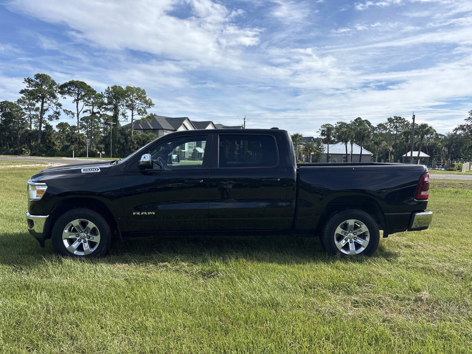 Certified 2024 RAM 1500 Laramie AWD/4WD image 6