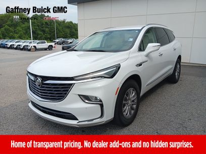 Used 2022 Buick Enclave Essence w/ LPO, Floor Liner Package