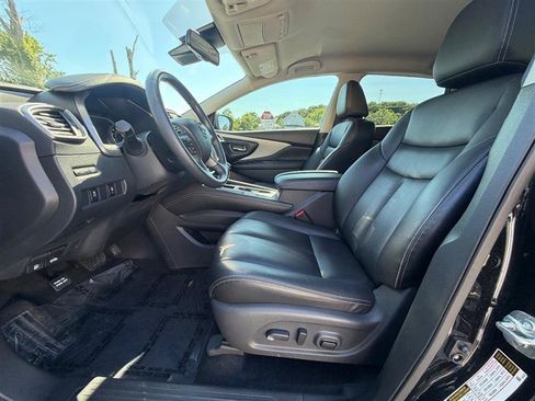 Used 2023 Nissan Murano SV w/ SV Midnight Edition Package FWD image 9