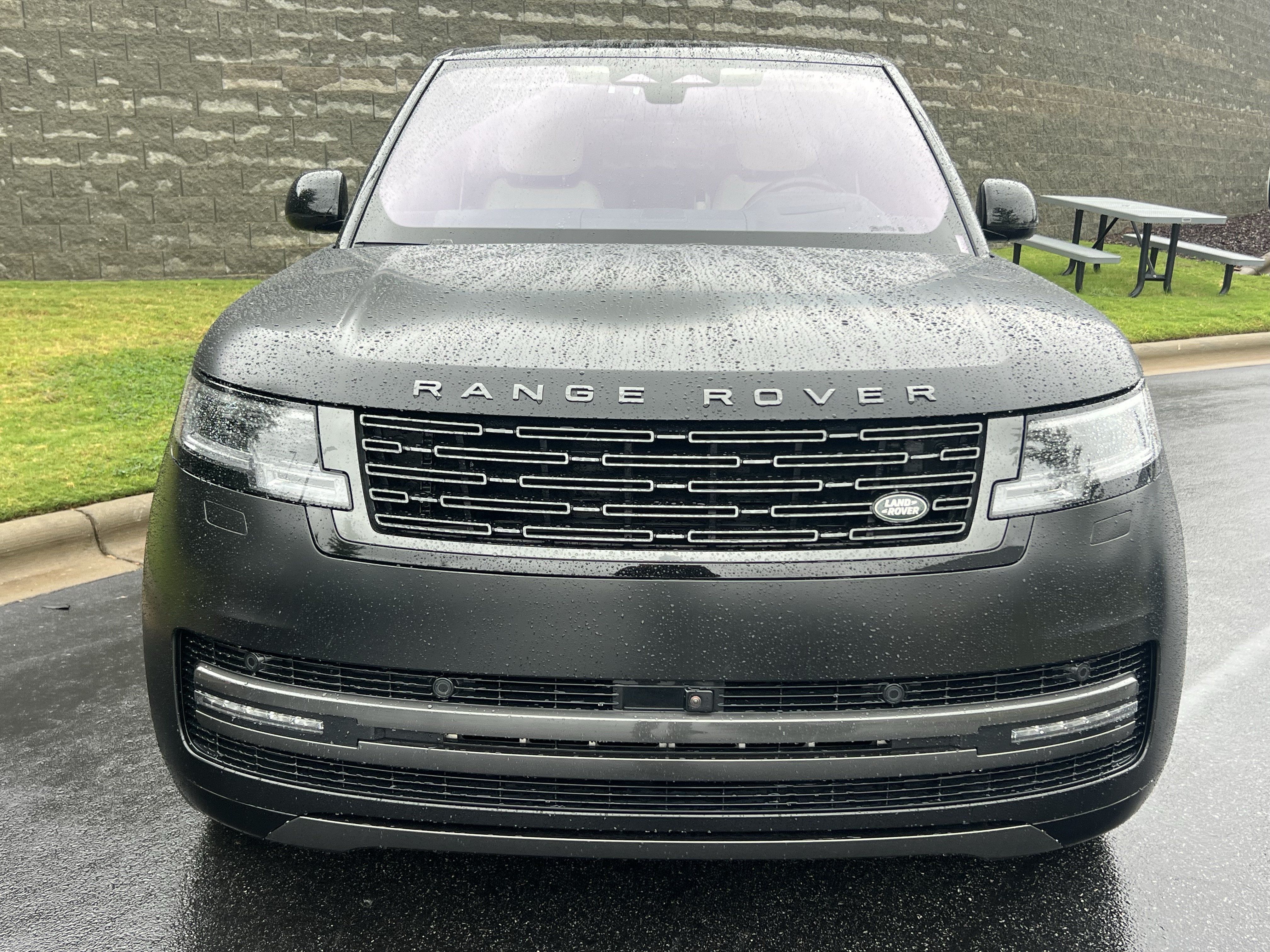 Certified 2023 Land Rover Range Rover First Edition AWD/4WD image 10