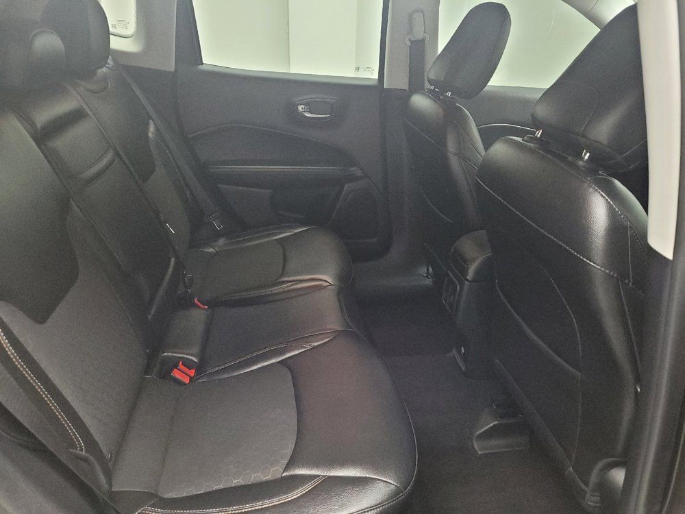 Used 2018 Jeep Compass Latitude AWD/4WD image 19