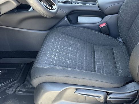 Used 2027 Honda HR-V LX image 16
