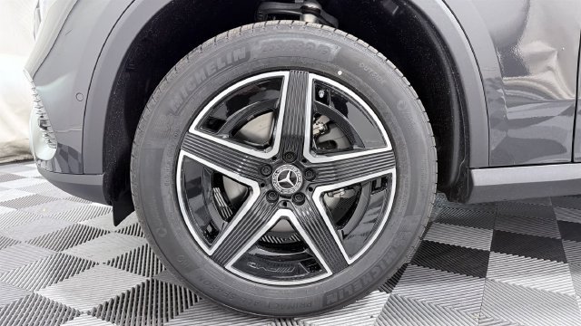 New 2027 Mercedes-Benz GLC 300 4MATIC image 8