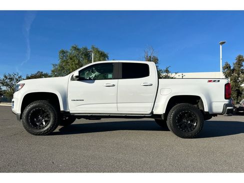 Used 2020 Chevrolet Colorado Z71 image 2