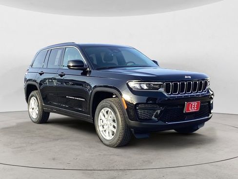 New 2025 Jeep Grand Cherokee Laredo X w/ Luxury Tech Group I image 8