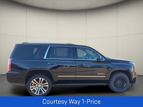 Used 2018 GMC Yukon Denali w/ Denali Ultimate Package AWD/4WD image 11