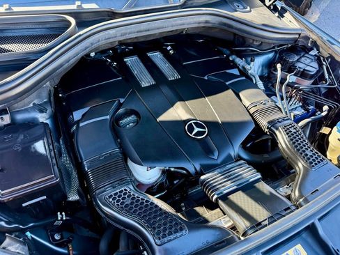 Used 2017 Mercedes-Benz GLS 450 4MATIC image 4