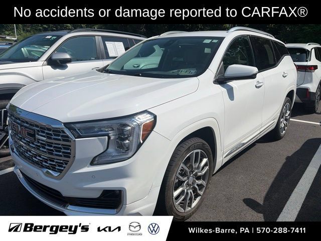 Used 2022 GMC Terrain Denali AWD/4WD image 2
