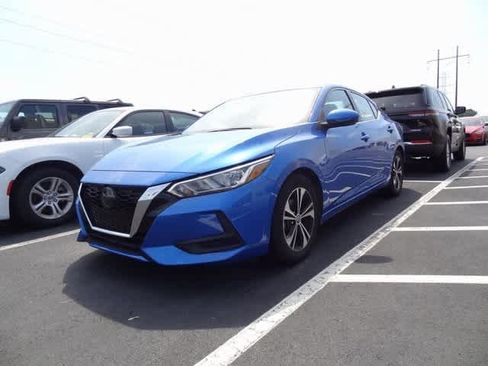 Used 2022 Nissan Sentra SV image 1