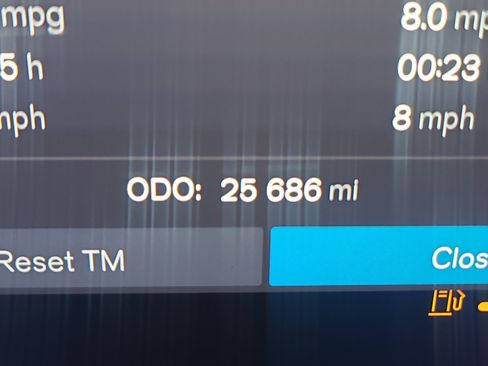 Used 2022 Volvo XC60 B5 Inscription w/ Climate Package image 25