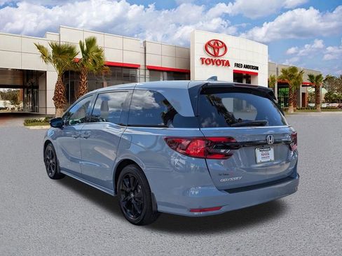 Used 2024 Honda Odyssey Sport image 6