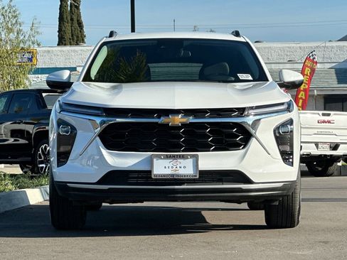 New 2026 Chevrolet Trax LT w/ Driver Confidence Package image 9