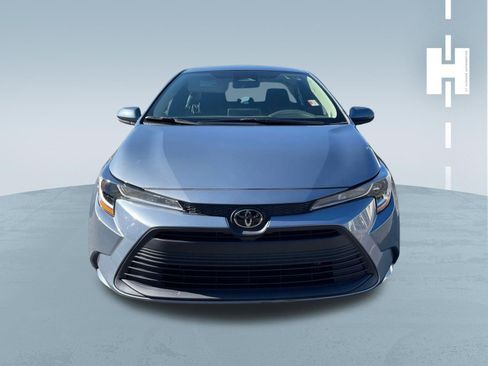 Used 2024 Toyota Corolla LE FWD image 2