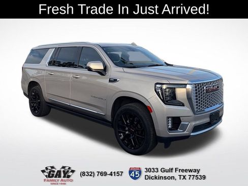 Used 2022 GMC Yukon XL Denali w/ Denali Premium Package AWD/4WD image 1