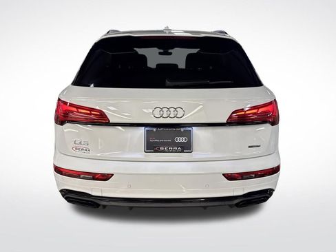Used 2025 Audi Q5 2.0T Premium w/ Convenience Plus Package image 4