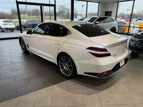 Used 2022 Genesis G70 3.3T image 3