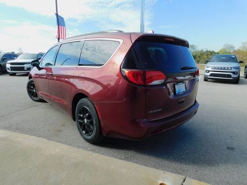 Certified 2020 Chrysler Voyager Lxi FWD image 25