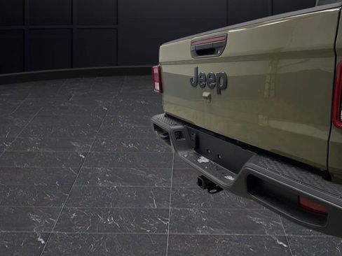 New 2025 Jeep Gladiator Sport image 31
