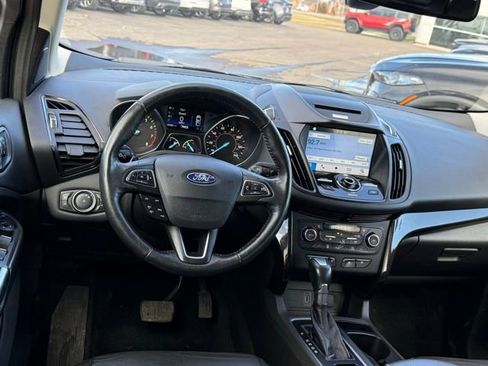 Used 2017 Ford Escape Titanium image 6