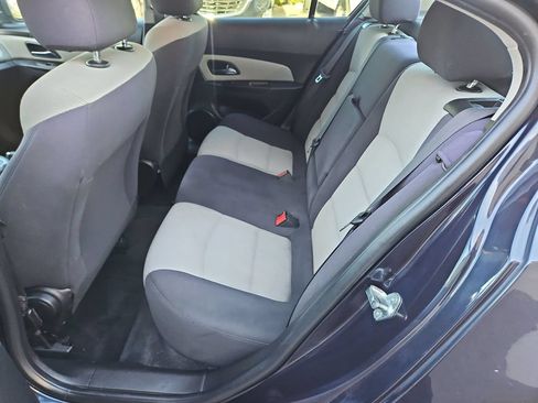 Used 2014 Chevrolet Cruze LS FWD image 22