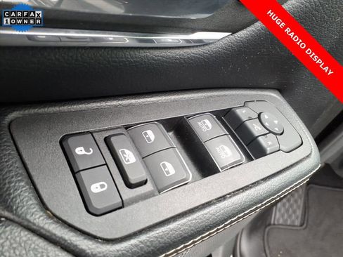 Used 2025 RAM 1500 Laramie image 12