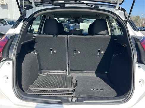 Used 2023 Nissan Kicks SV image 18