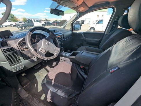 Used 2011 Nissan Titan SV w/ SV Value Truck Pkg AWD/4WD image 5