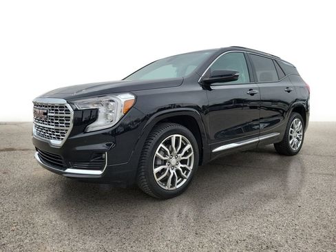 Used 2022 GMC Terrain Denali AWD/4WD image 2