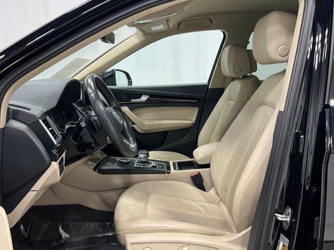Used 2019 Audi Q5 2.0T Premium AWD/4WD image 11