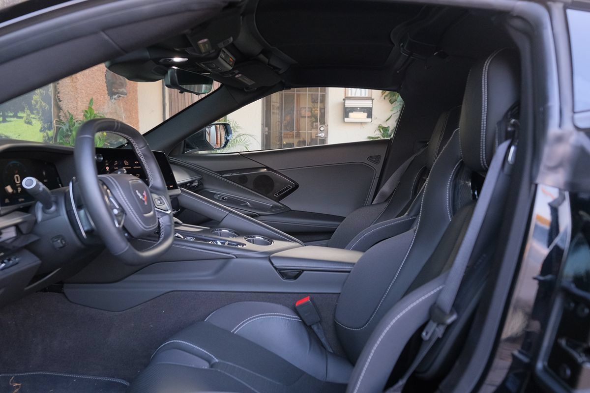 Used 2026 Chevrolet Corvette Stingray Preferred Cpe w/ Stealth Interior Trim Package RWD image 14