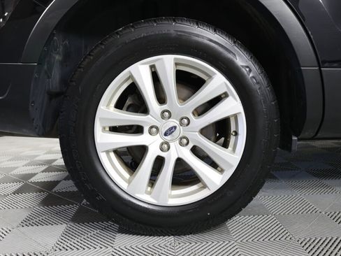 Used 2018 Ford Explorer XLT w/ Class II Trailer Tow Package AWD/4WD image 7