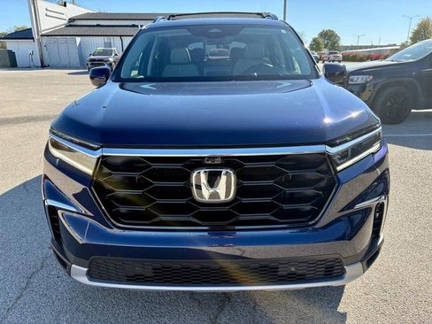 Used 2023 Honda Pilot Elite image 2