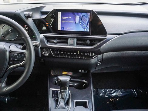 Certified 2024 Lexus UX 250h FWD image 14