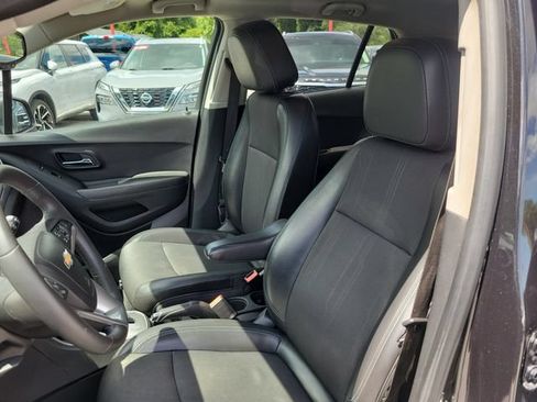 Used 2015 Chevrolet Trax LT w/ LT Plus Package AWD/4WD image 18