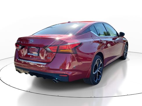 Certified 2023 Nissan Altima 2.5 SR AWD/4WD image 7