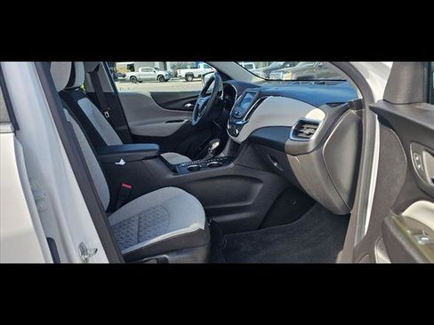 Used 2024 Chevrolet Equinox LT image 10