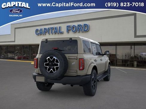 New 2025 Ford Bronco Outer Banks AWD/4WD image 8