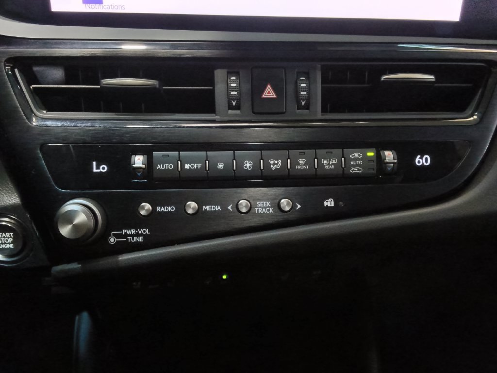 Used 2023 Lexus ES 350 w/ Premium Package FWD image 27