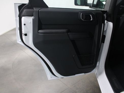 New 2025 Ford Bronco 4-Door image 23
