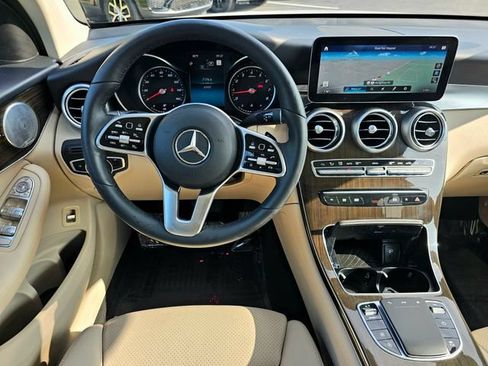Certified 2020 Mercedes-Benz GLC 300 4MATIC image 31