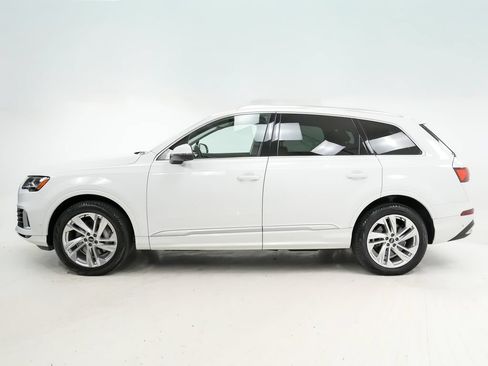 Used 2021 Audi Q7 3.0T Premium w/ Convenience Package AWD/4WD image 2