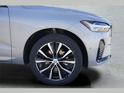 New 2025 Volvo XC60 B5 Plus w/ Climate Package image 22