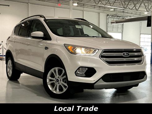 Used 2018 Ford Escape SEL w/ Ford Safe & Smart Package AWD/4WD image 2
