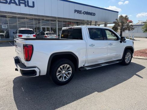 Used 2024 GMC Sierra 1500 Denali w/ Technology Package AWD/4WD image 4